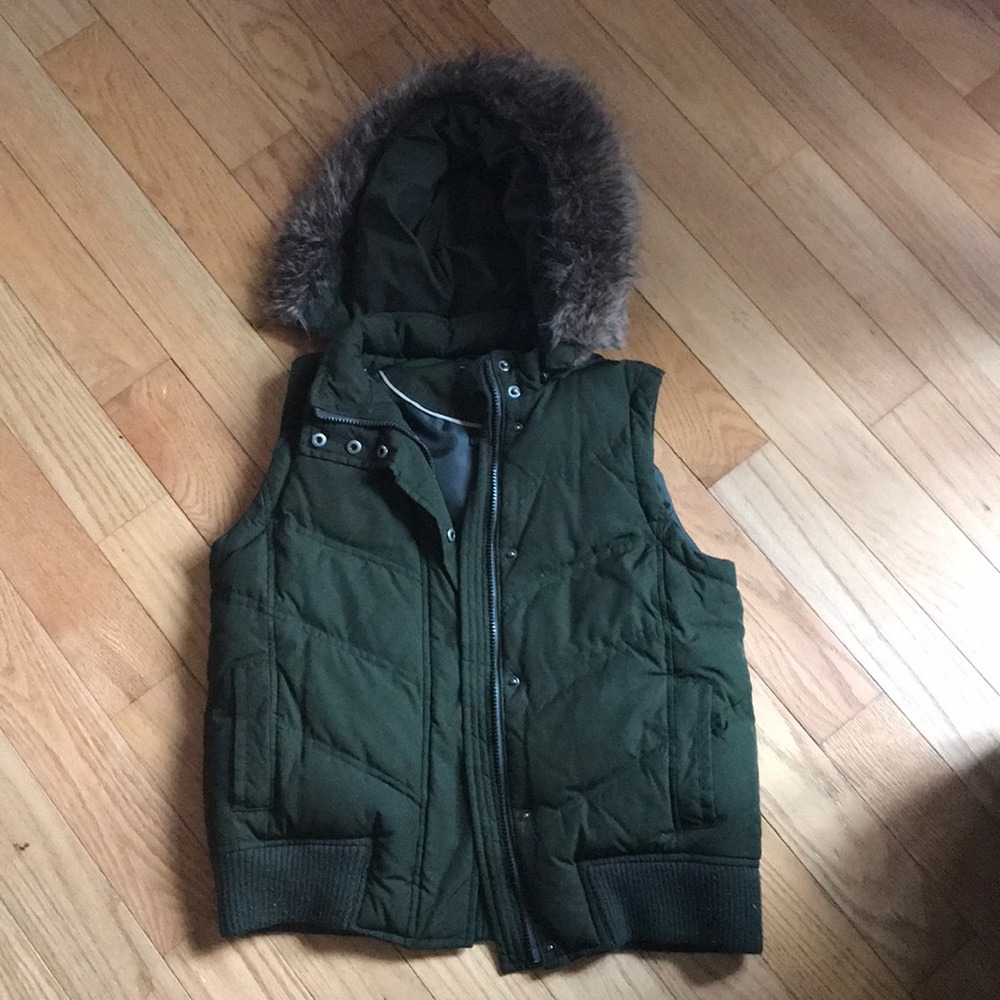 Gap down vest